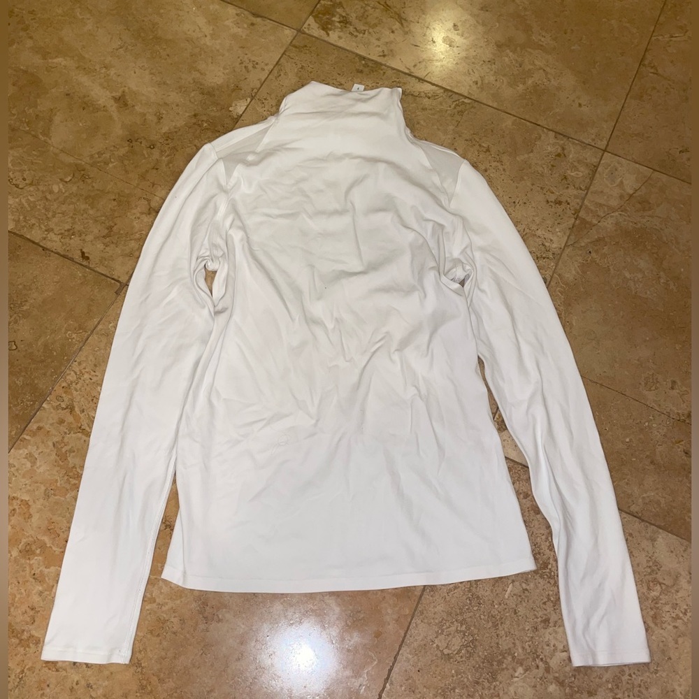Lulu lemon White Long sleeve, High Neck Mesh shoulder Details. Size 6